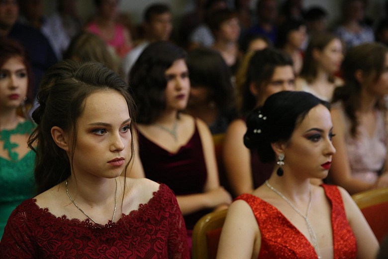У Кременчуці пройшов традиційний Бал медалістів фото 4